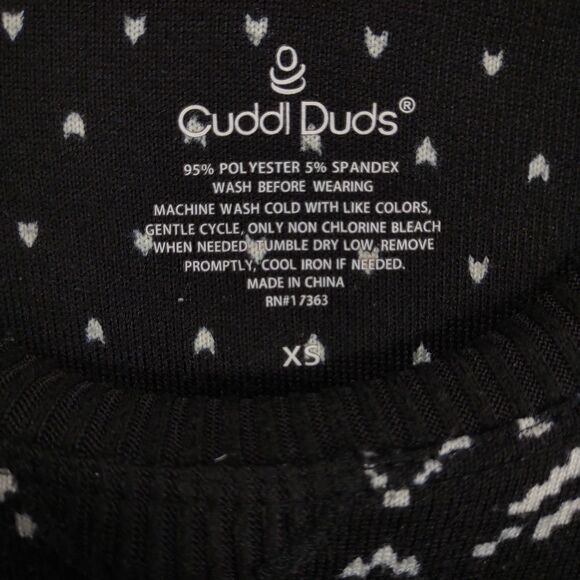 Cuddl Duds Women's XS Fair Isle Snowflake Black White Knit Sweater Top Classic - Picture 2 of 3